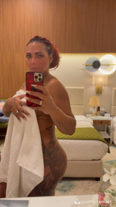 Soraya Vermelha (Photo)