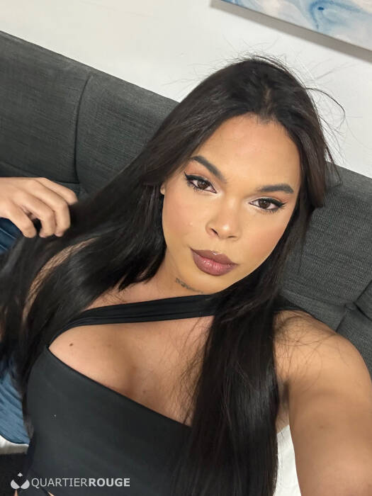 Naomi kandra (Photo)