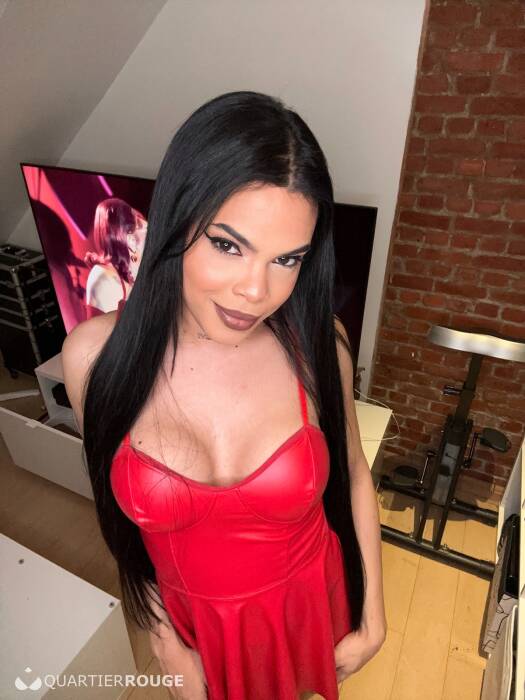 Naomi kandra (Photo)