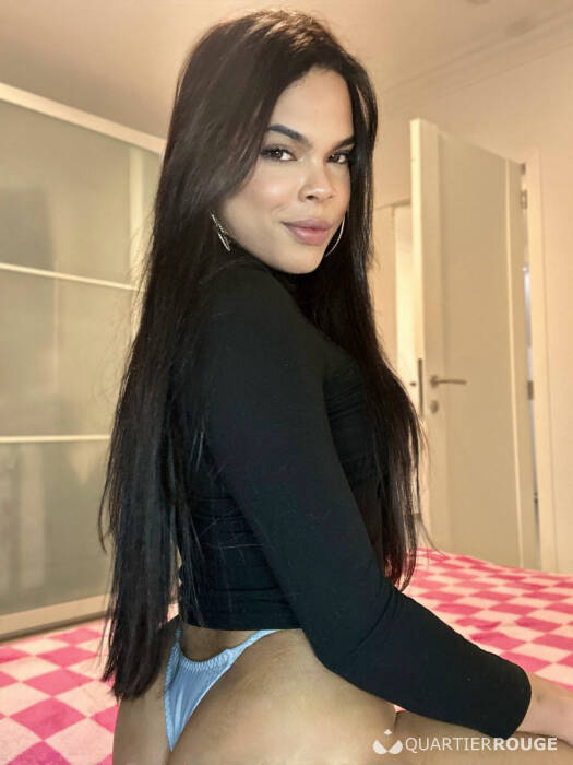 Naomi kandra (Photo)