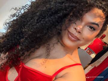 Naomi kandra (Photo)