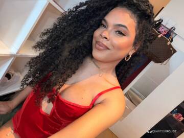 Naomi kandra (Photo)
