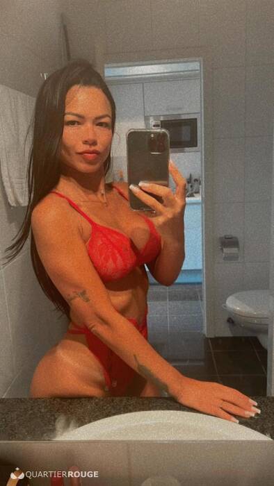 Julia Fontenelle (Photo)