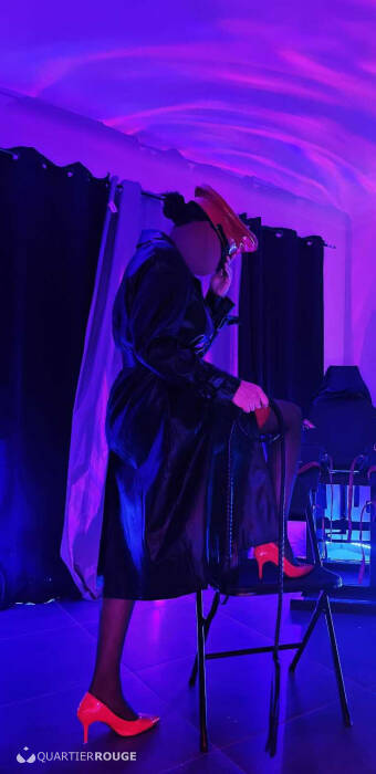 Angelina - Goddess Bastet (Photo)