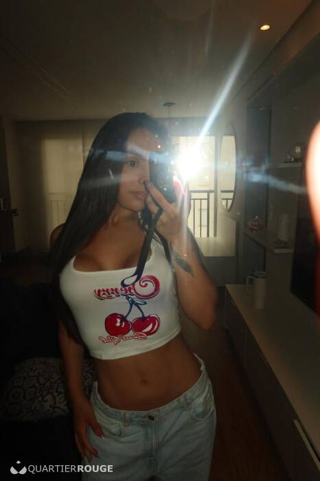 Julie Sanches (Photo)