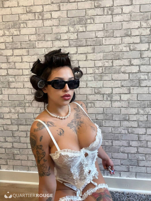 Melly Hot (Photo)