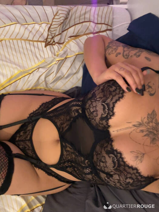 Melly Hot (Photo)