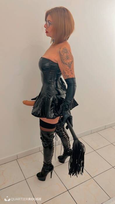 FREYA Dominatrix (Photo)