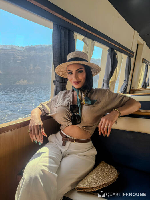 Mary BelleRouge (Photo)