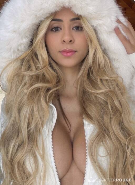 CARINA GFE ANAL (Photo)