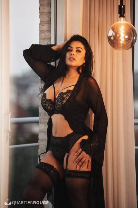 Aline (Photo)