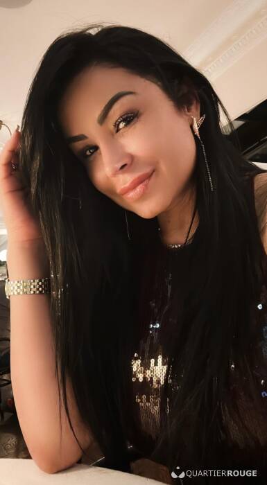 Aline (Photo)