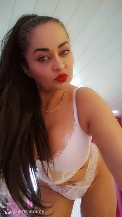Lorena Bella (Photo)