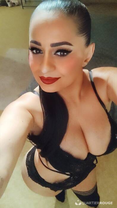Lorena Bella (Photo)