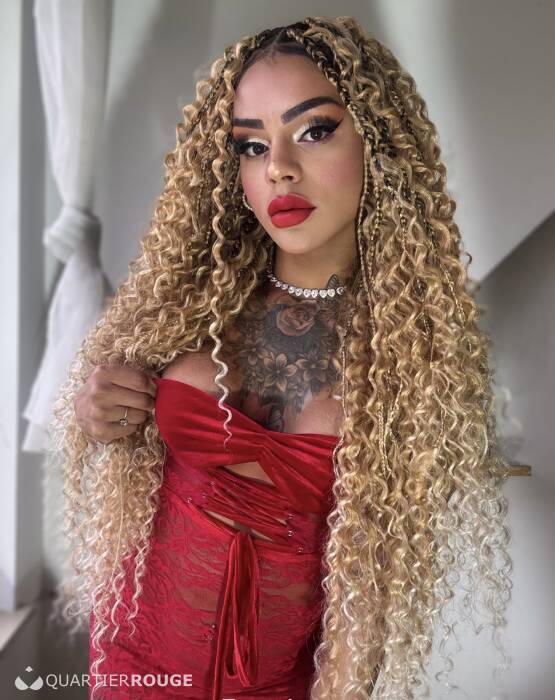 Isabella (Photo)
