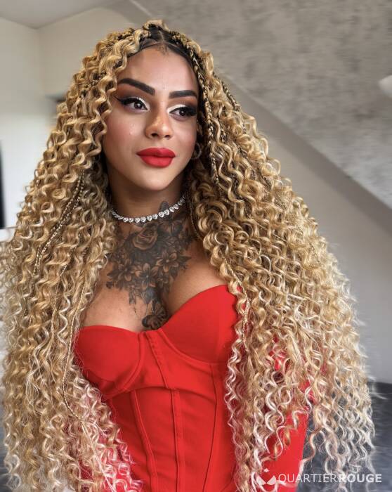 Isabella (Photo)