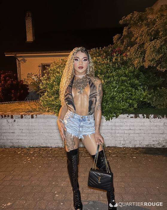 Isabella (Photo)