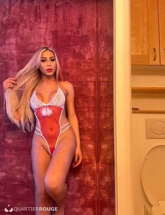 Sabrina Mazi (Photo)