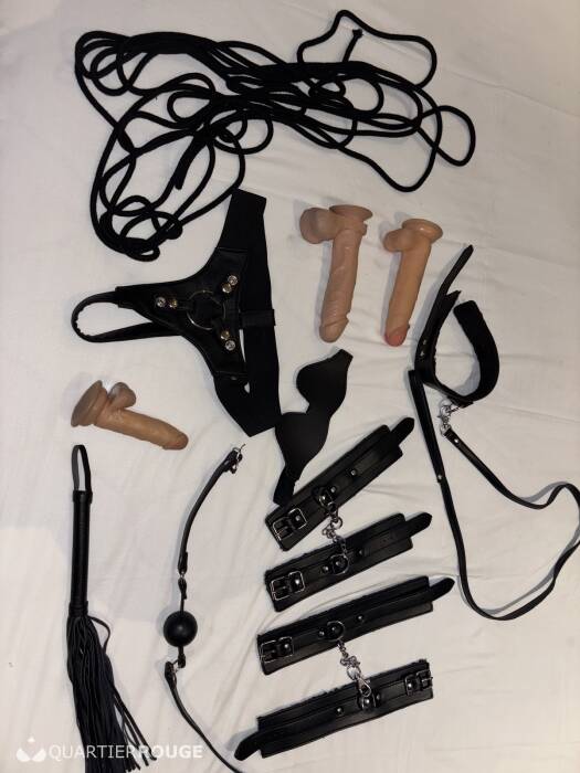 Alice bombom le meilleur anal et fellation (Photo)