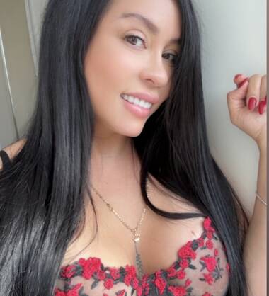 Valentina caliente