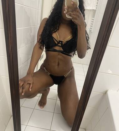 Lily Sex, professeur, venez réaliser tous vos fant. | Quartier-Rouge @ quartier-rouge.be