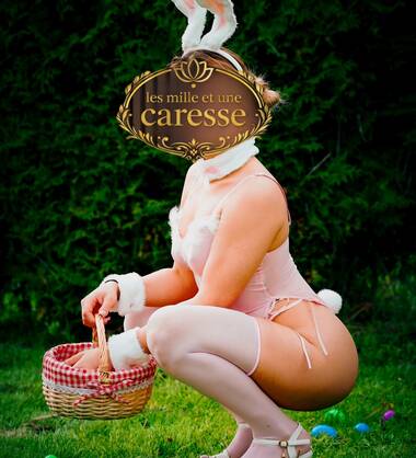 Monica ~ les mille et une caresse