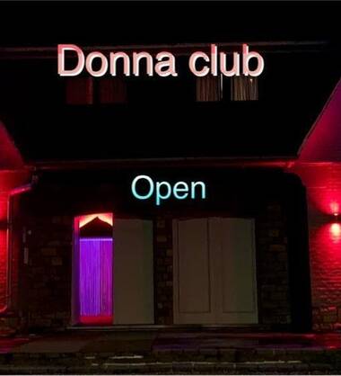 Looking  new lady& Staatsbaan 249-3210 Lubbeek