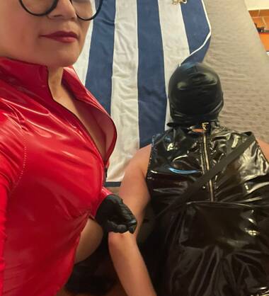 Carol  dominatrix