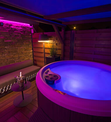 RENDEZ-VOUS LOVE HOTEL  OPEN