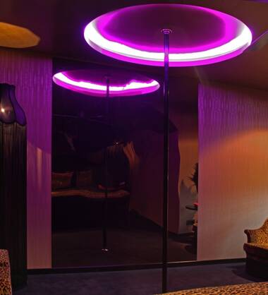 RENDEZ-VOUS LOVE HOTEL  OPEN