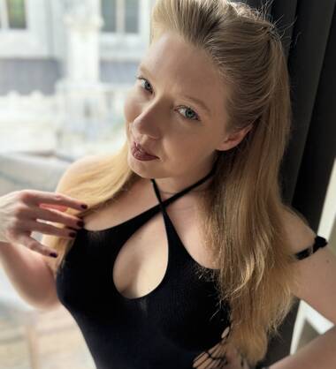 Playmate Tina