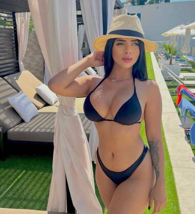 Mia sexy