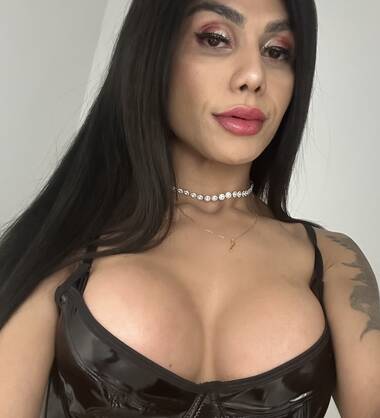 Katy trans brune chaude XXL