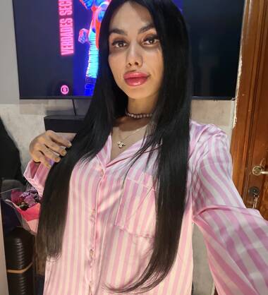 Katy jolie chaud 23cm gros cul