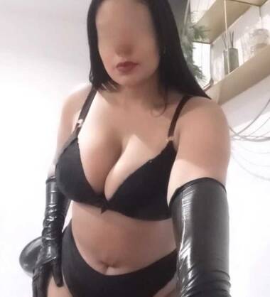 Jasmin BELA FEMME IN Bruxelles