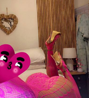 ALESSIA FEMBOY TWINK