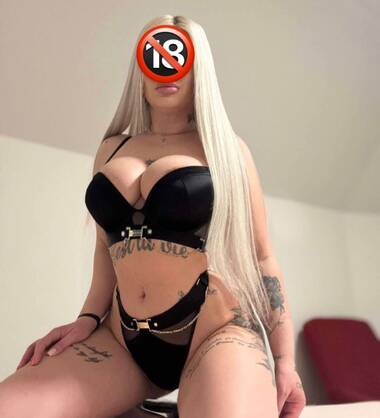 Lora GFE hot trio with Ada