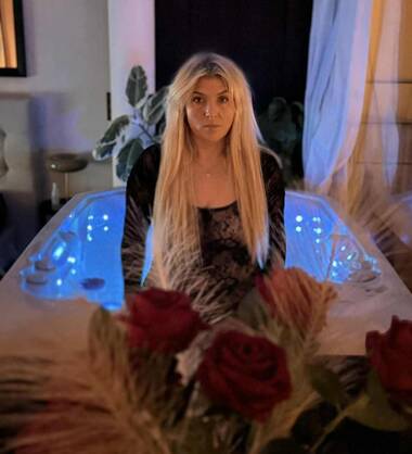 50 EUROS  Masseuse TANTRIQUE