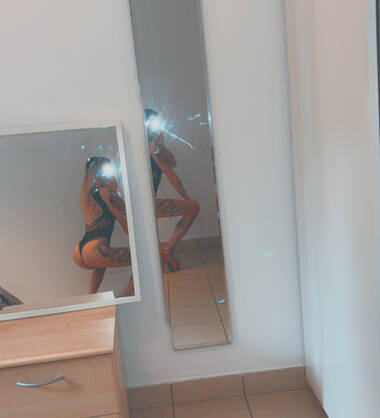 Eva ( ANAL )