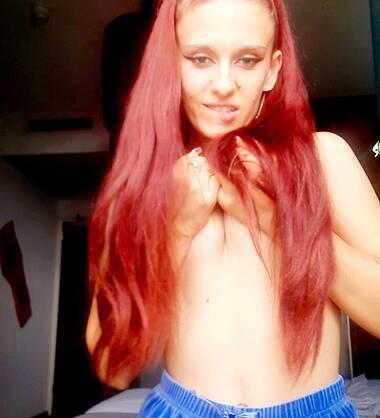 Andreea party girl