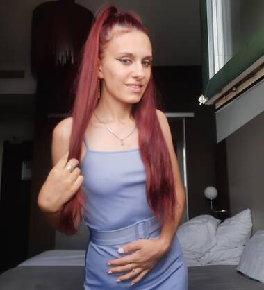 Andreea party girl
