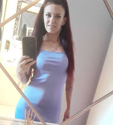 Andreea party girl