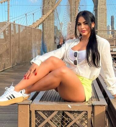 Maya hot