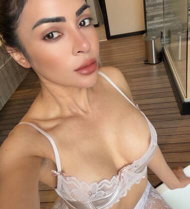Anitta Petite