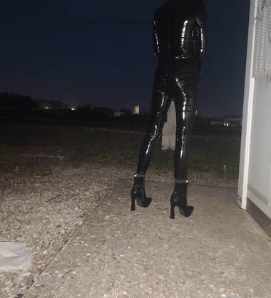 Chloe_sm69