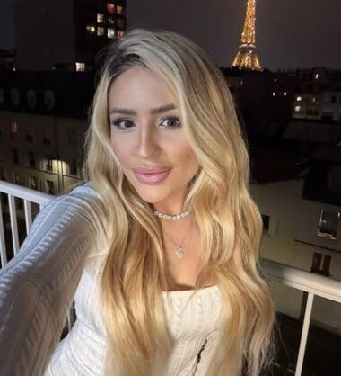 Mia