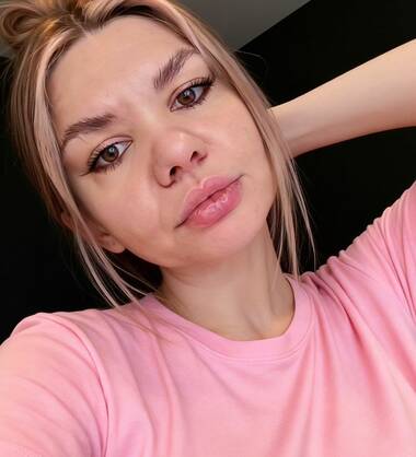Maria hot