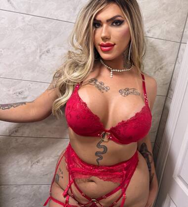 TS Blonde sexy