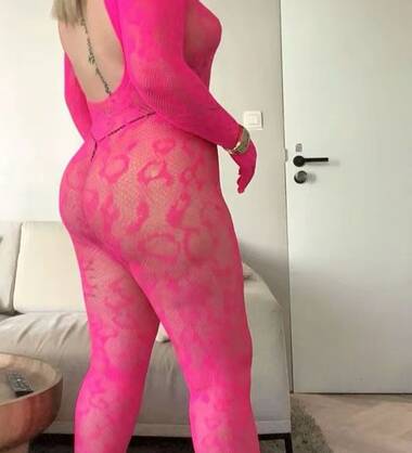 Nayeli latina