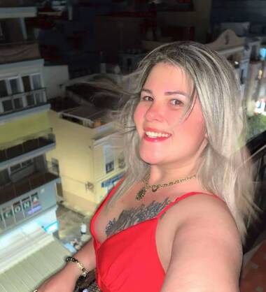 Nayeli latina